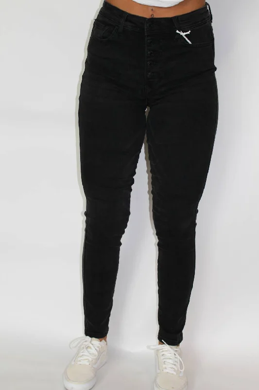 Haylie High Rise Skinny Jeans In Black