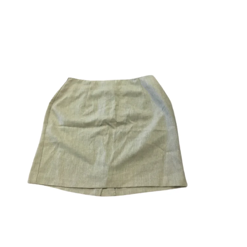 Skirt By Clothes Mentor  Size: M