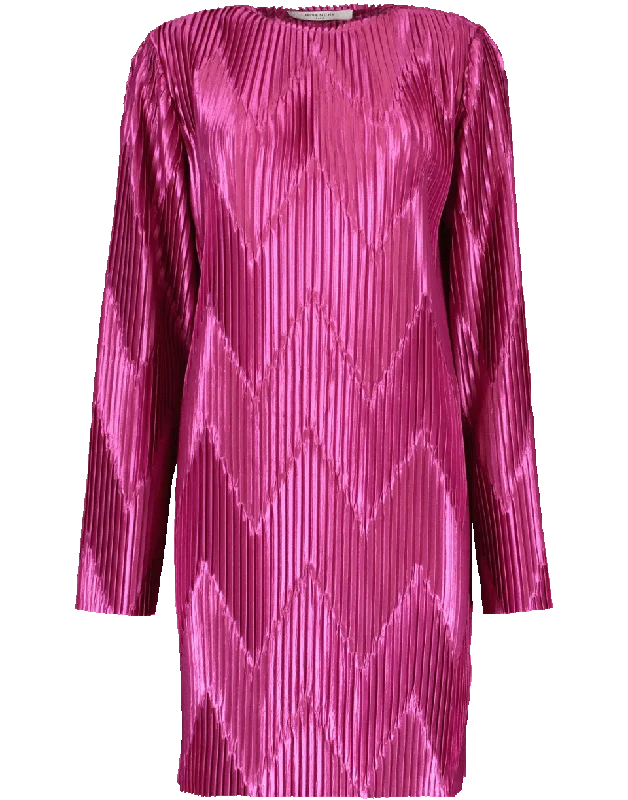 Zig-Zag Plisse Dress