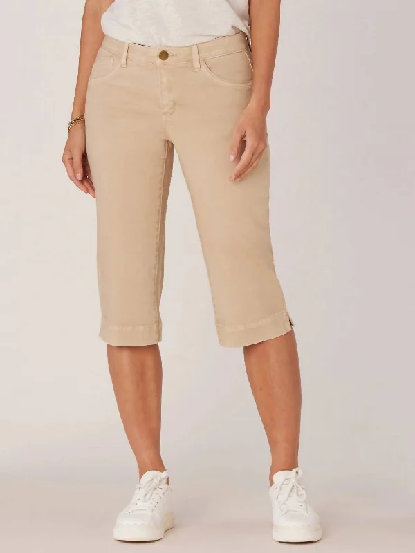 Skimmer Capri Pants In Tan