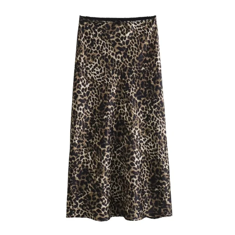 Vintage Chic Leopard Skirt