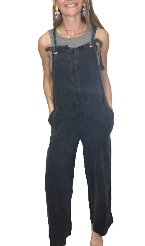 Washed Henley Overalls In Black