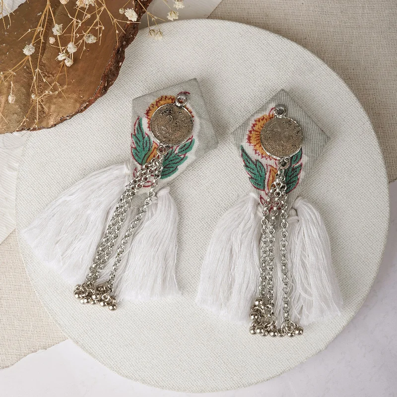 Teejh Vallari Grey Tassel Earring